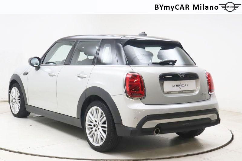 Mini Mini Mini 5p 1.5 Cooper Classic https://cdn.bymycar.eu/it-bo/assets/images/vehicles/vo/5212/MINI-MINI-IV-F55-2021-5P-jpg-1.jpg