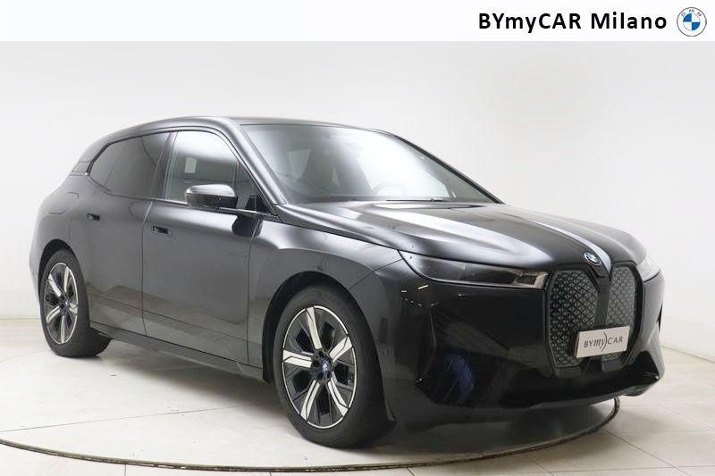BMW iX iX xdrive50 https://cdn.bymycar.eu/it-bo/assets/images/vehicles/vo/5215/BMW-IX-I20-2021-jpg-5.jpg