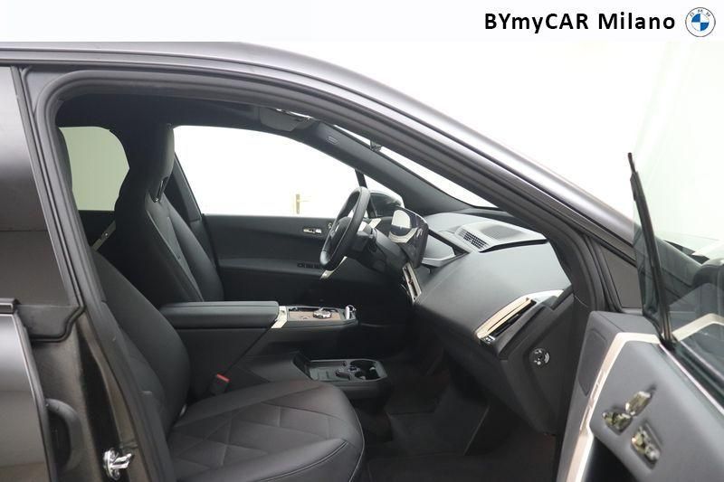 BMW iX iX xdrive50 https://cdn.bymycar.eu/it-bo/assets/images/vehicles/vo/5215/BMW-IX-I20-2021-jpg-8.jpg