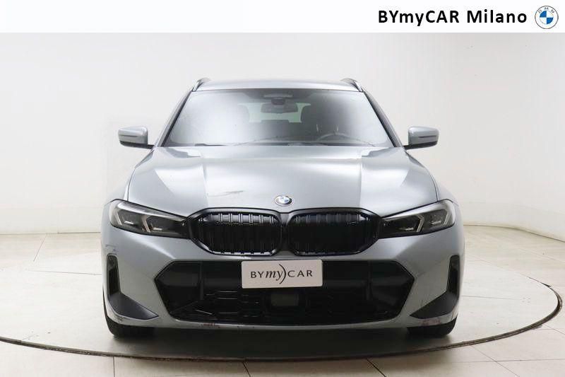 BMW Serie 3 320d Touring mhev 48V xdrive MSport auto https://cdn.bymycar.eu/it-bo/assets/images/vehicles/vo/5217/BMW-SERIE-3-G21-2022-TOURING-jpg-4.jpg