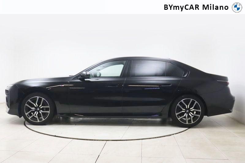 BMW Serie 7 740d mhev xdrive MSport auto https://cdn.bymycar.eu/it-bo/assets/images/vehicles/vo/5218/BMW-SERIE-7-G70-jpg-2.jpg