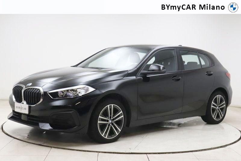 BMW Serie 1 118i Business Advantage 140cv https://cdn.bymycar.eu/it-bo/assets/images/vehicles/vo/5220/BMW-SERIE-1-F40-jpg-0.jpg