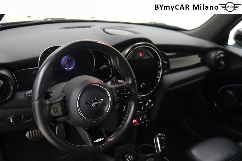 Mini Mini Mini Cabrio 2.0 Cooper S JCW auto https://cdn.bymycar.eu/it-bo/assets/images/vehicles/vo/5238/MINI-MINI-IV-CABRIO-F57-2021-jpg-10.jpg