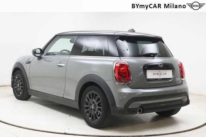 Mini Mini Mini 3p 1.5 Cooper Classic auto https://cdn.bymycar.eu/it-bo/assets/images/vehicles/vo/5244/MINI-MINI-IV-F56-2021-3P-jpg-14.jpg