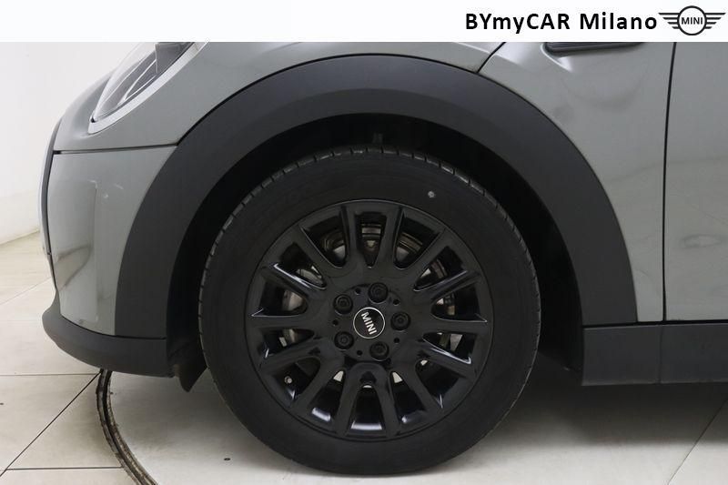 Mini Mini Mini 3p 1.5 Cooper Classic auto https://cdn.bymycar.eu/it-bo/assets/images/vehicles/vo/5244/MINI-MINI-IV-F56-2021-3P-jpg-9.jpg