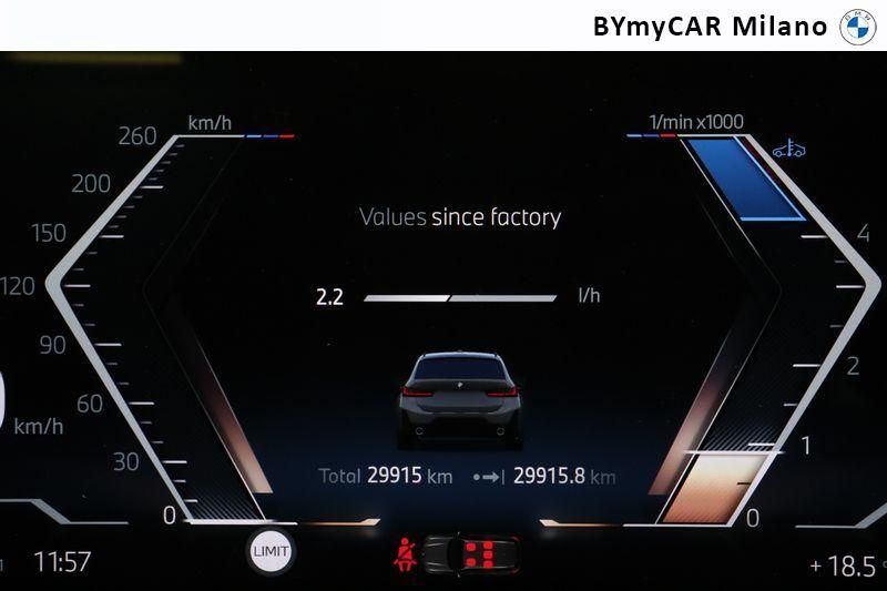 BMW Serie 3 320d Touring mhev 48V xdrive MSport auto https://cdn.bymycar.eu/it-bo/assets/images/vehicles/vo/5265/BMW-SERIE-3-G21-2022-TOURING-jpg-11.jpg