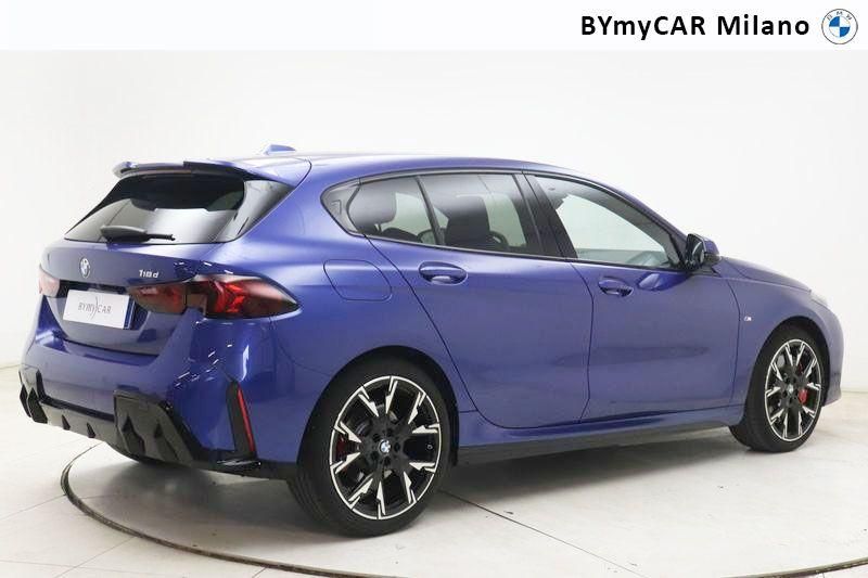 BMW Serie 1 118d MSport Pro auto https://cdn.bymycar.eu/it-bo/assets/images/vehicles/vo/5271/BMW-SERIE-1-F70-jpg-8.jpg