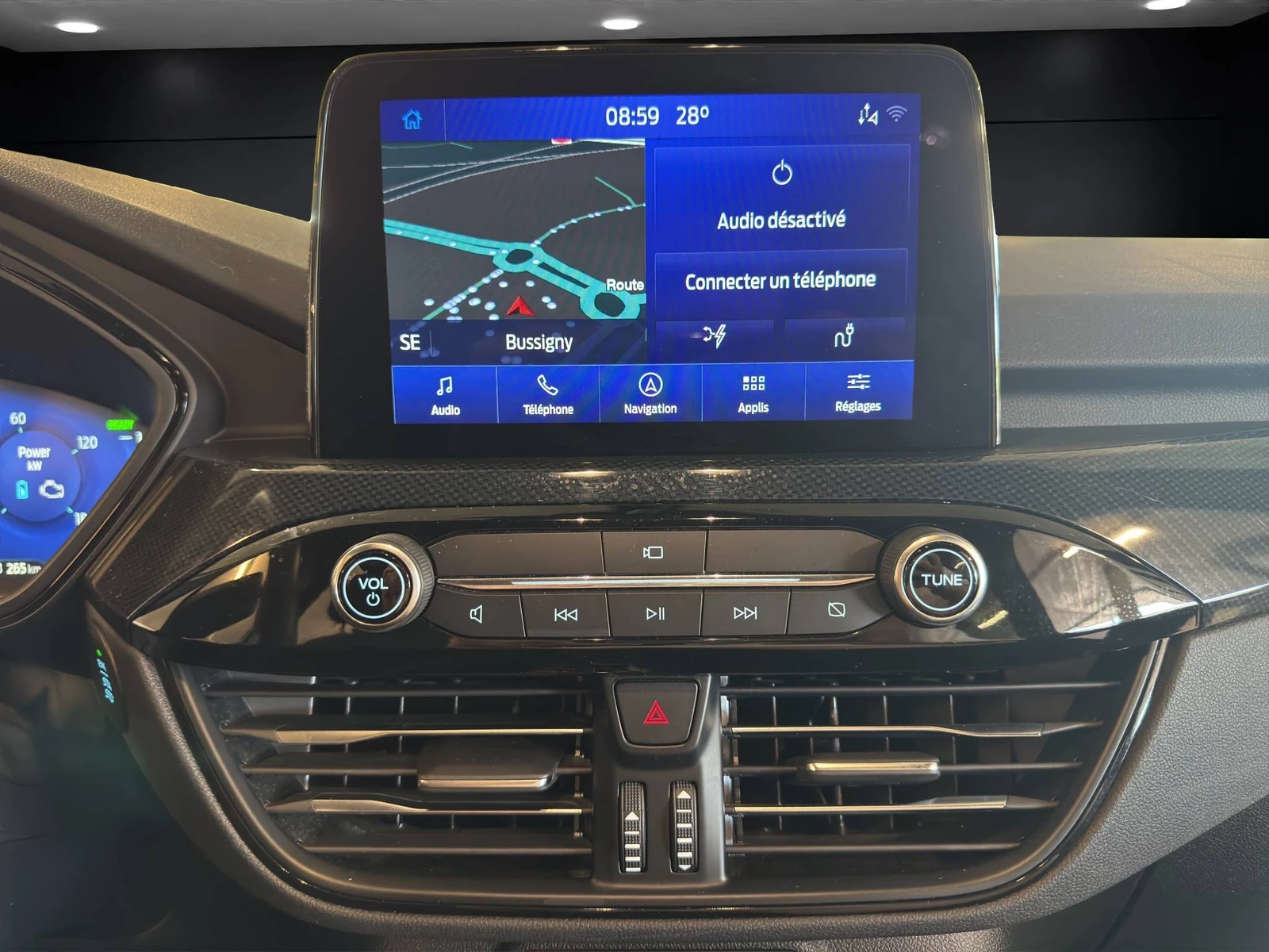 KUGA  13