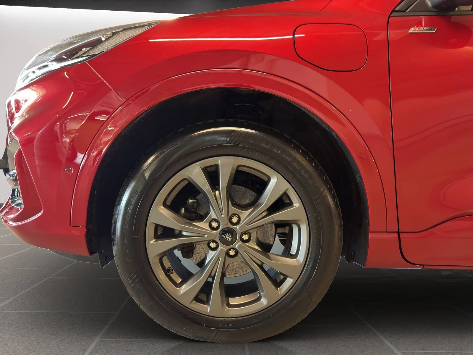 KUGA  15