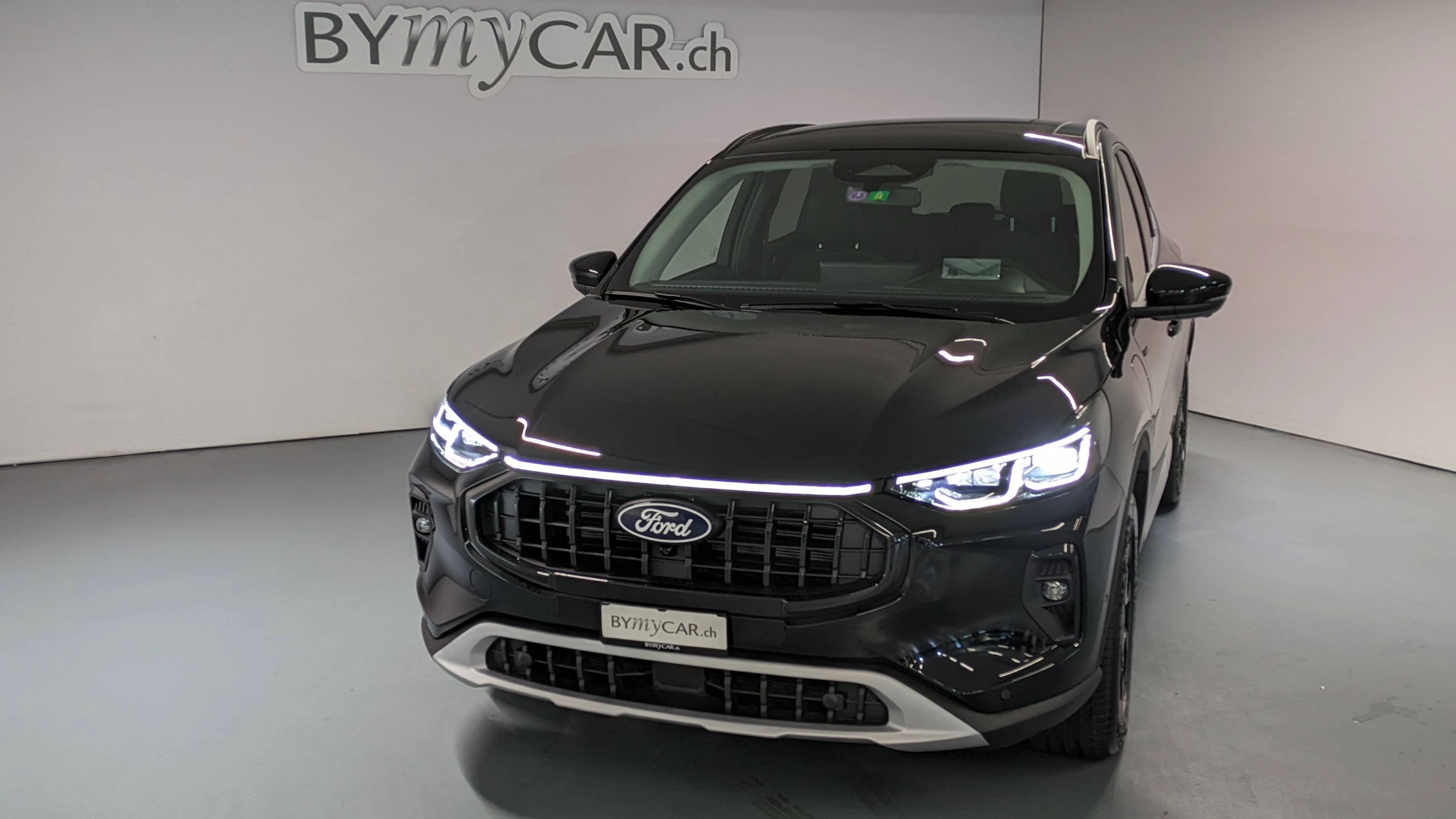 KUGA  15