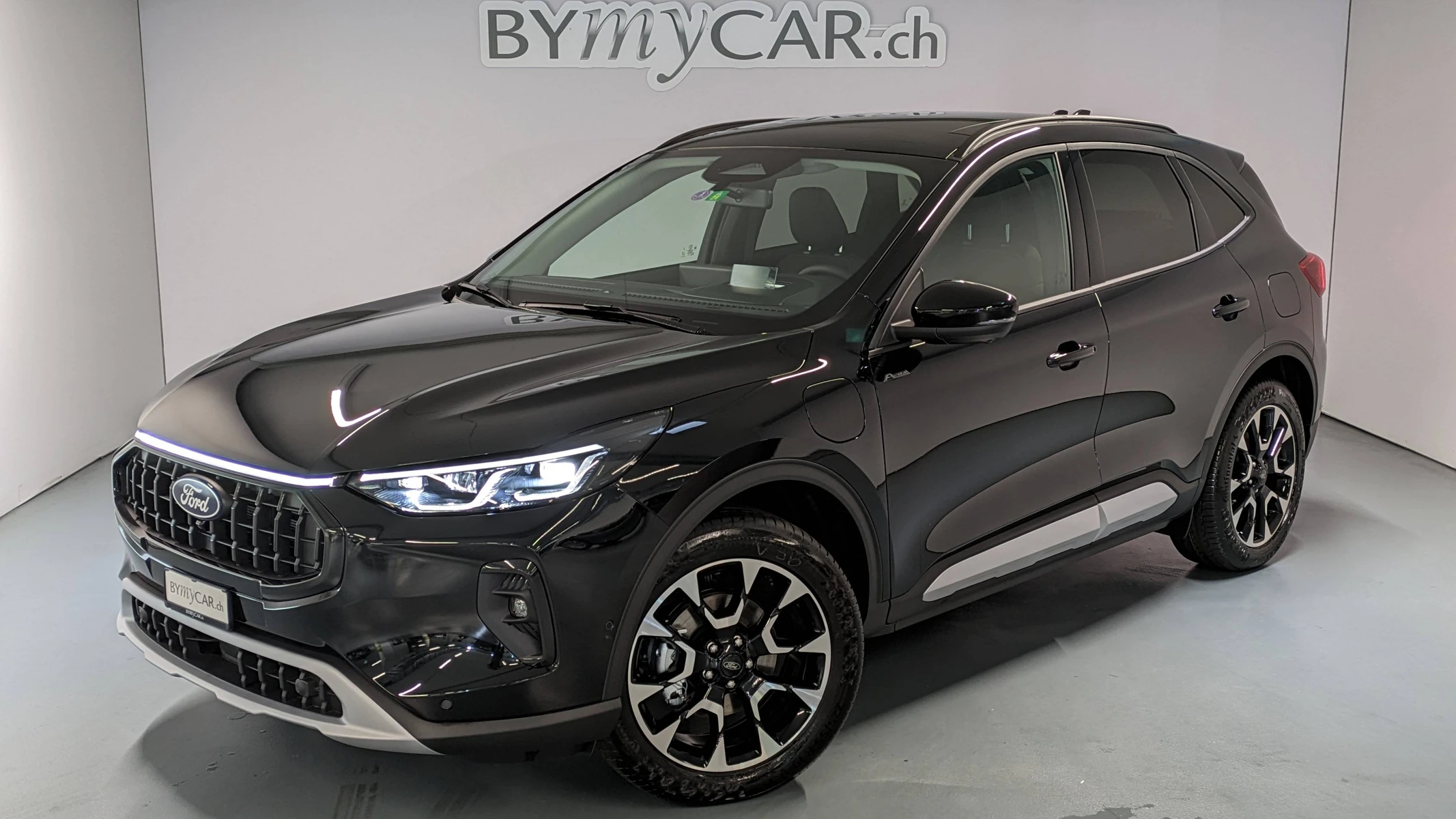 KUGA  1