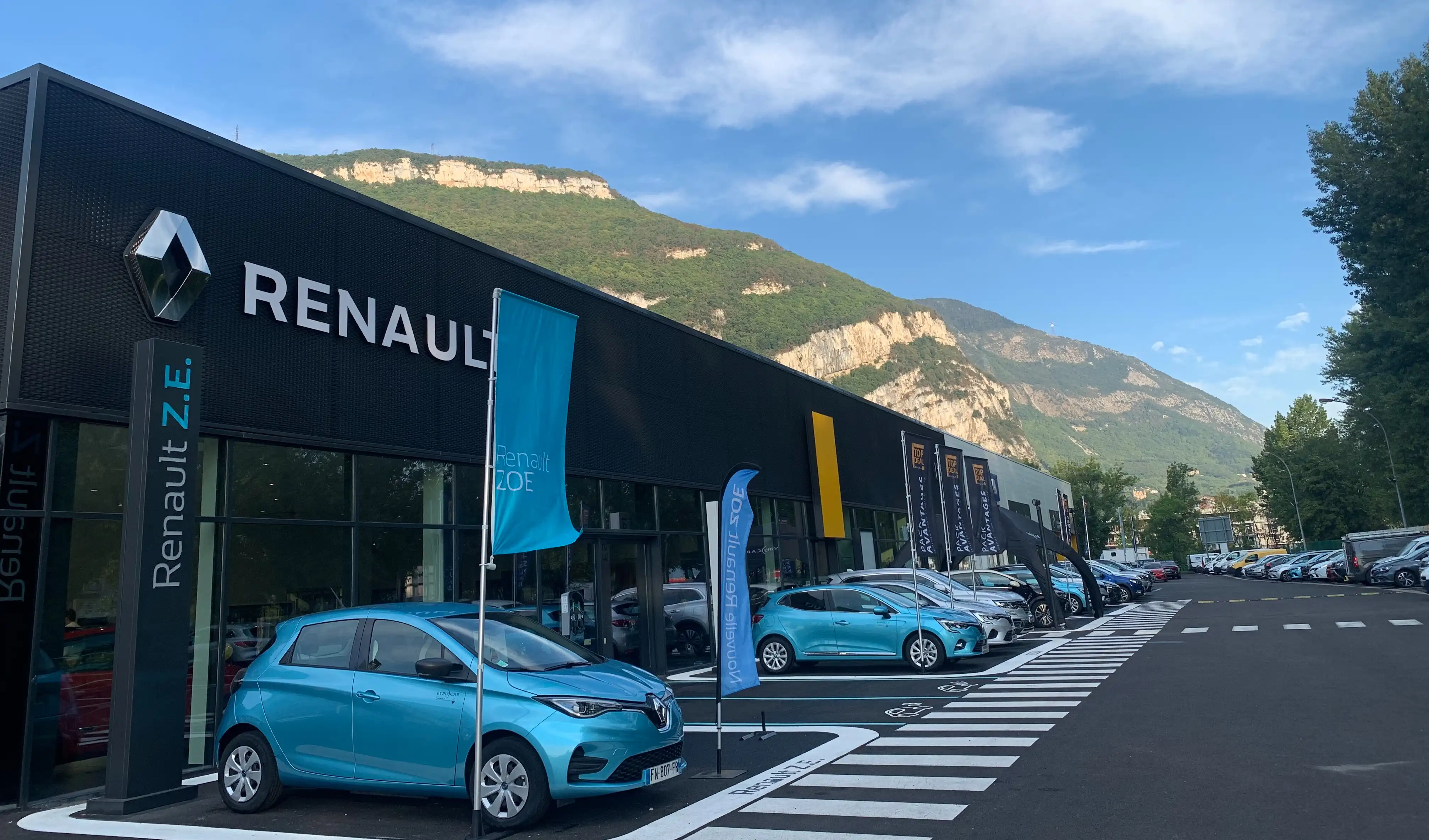RENAULT BYmyCAR Grenoble Fontaine RENAULT BYmyCAR Grenoble Fontaine