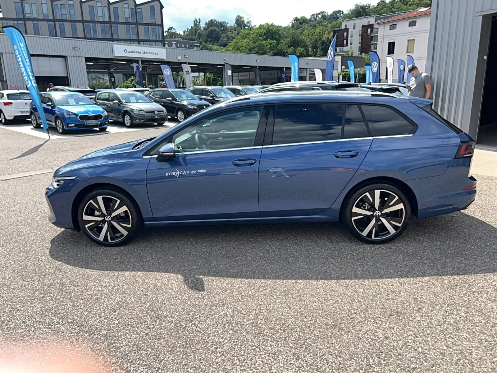 GOLF  2
