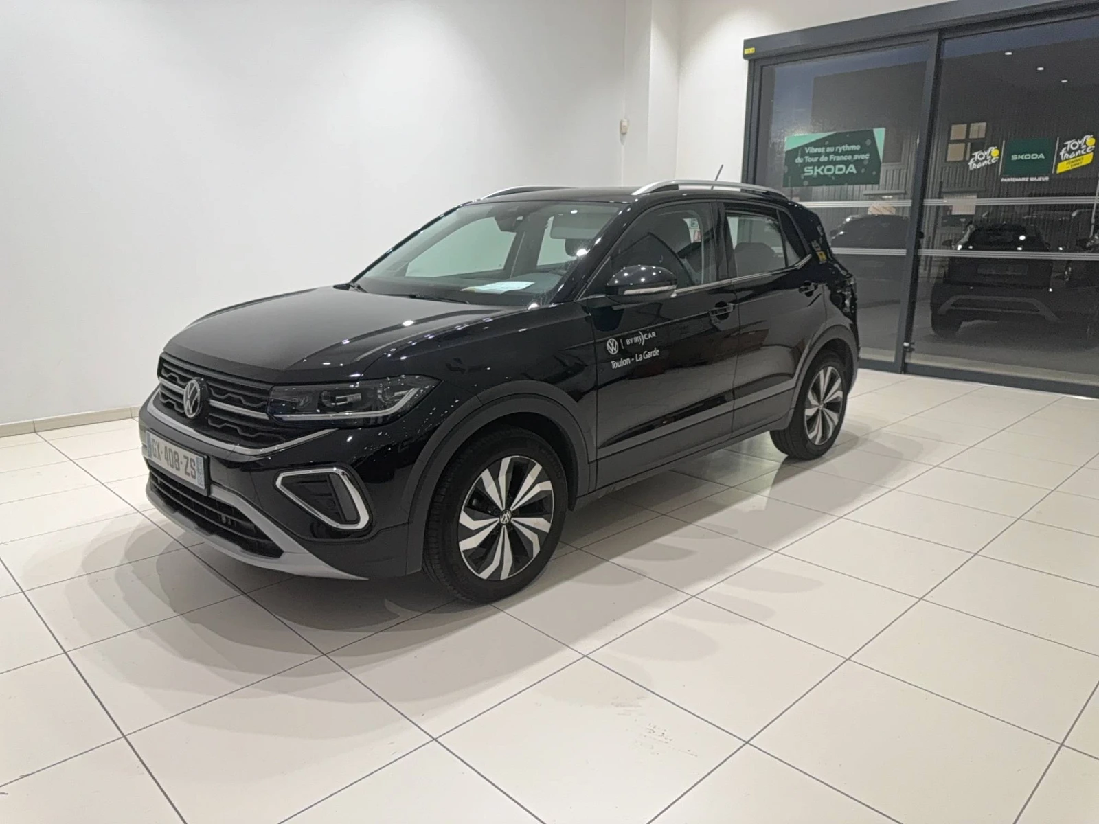 T-CROSS  1