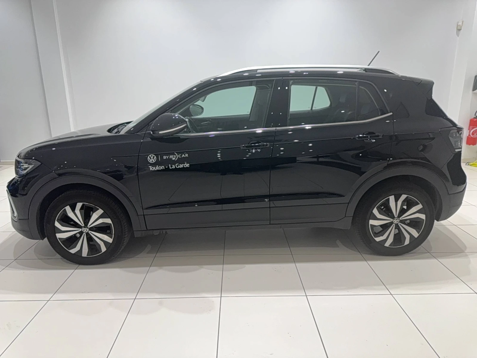 T-CROSS  2