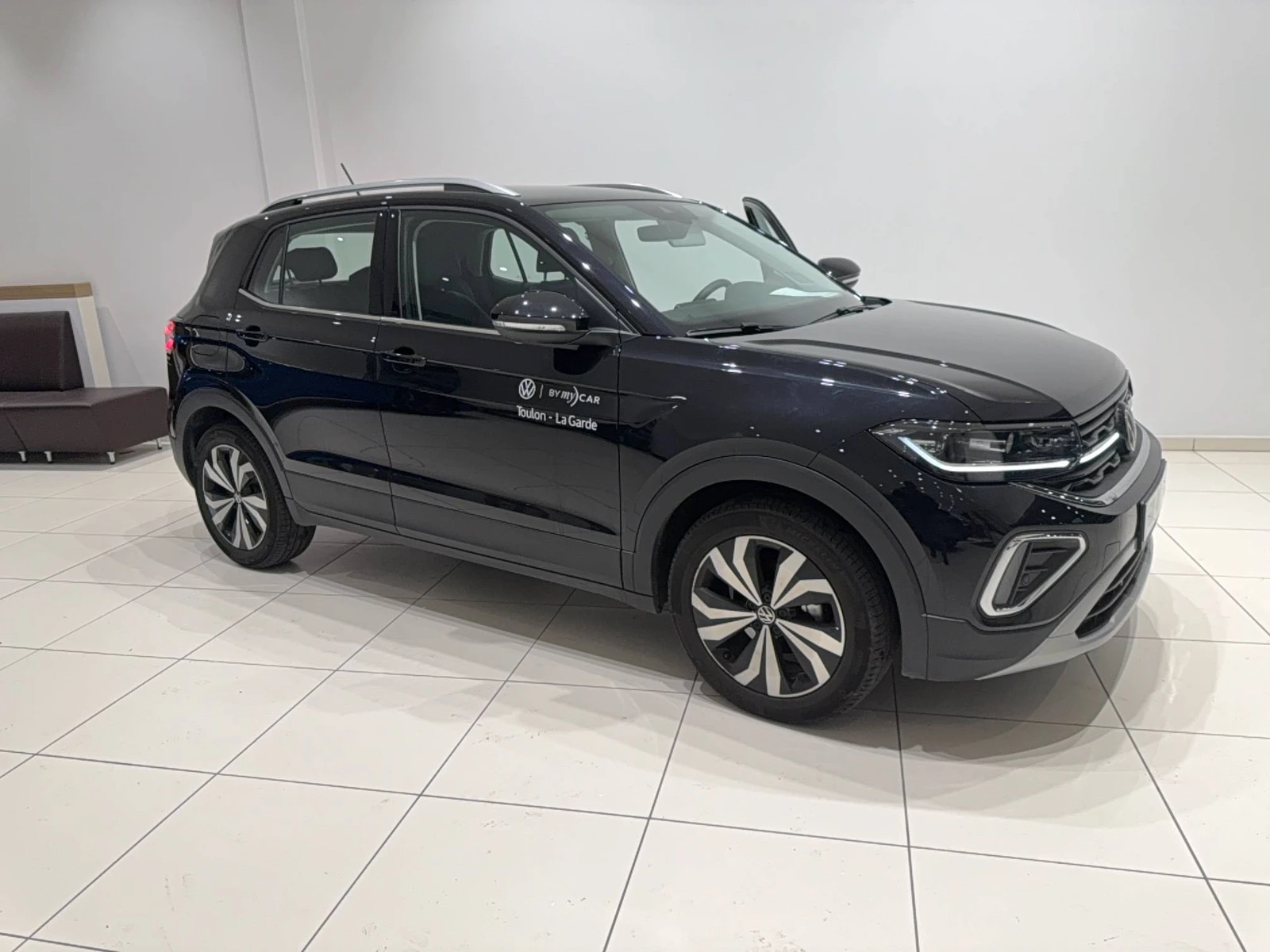 T-CROSS  7