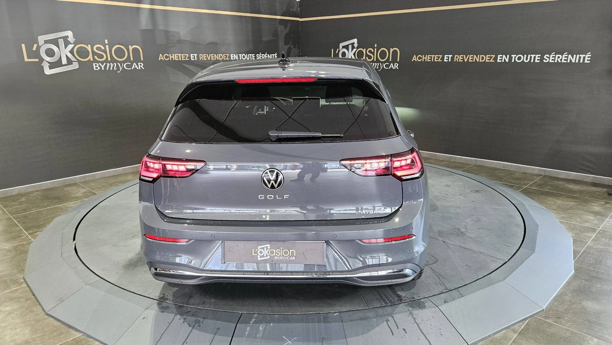 GOLF  5