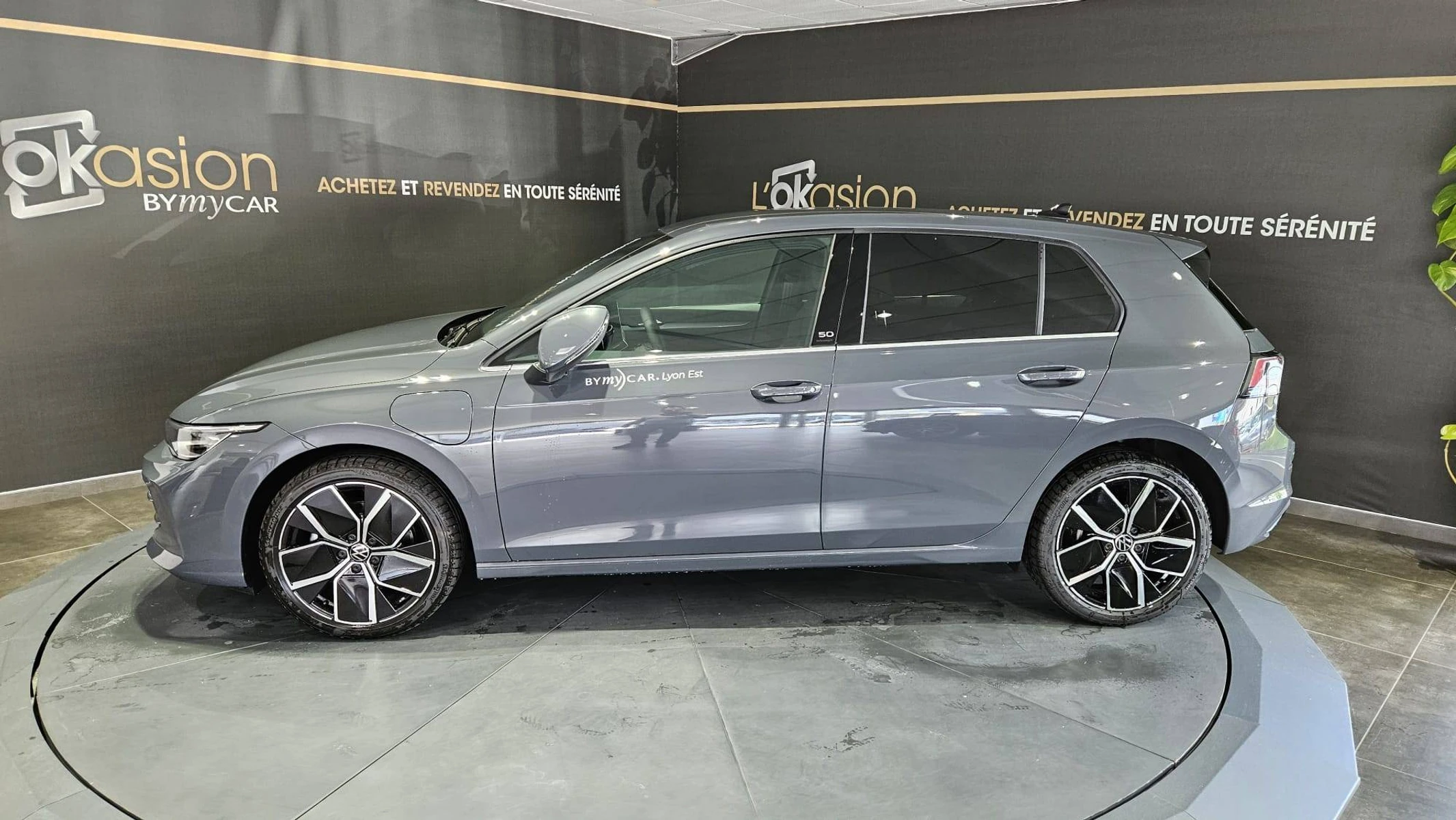GOLF  18