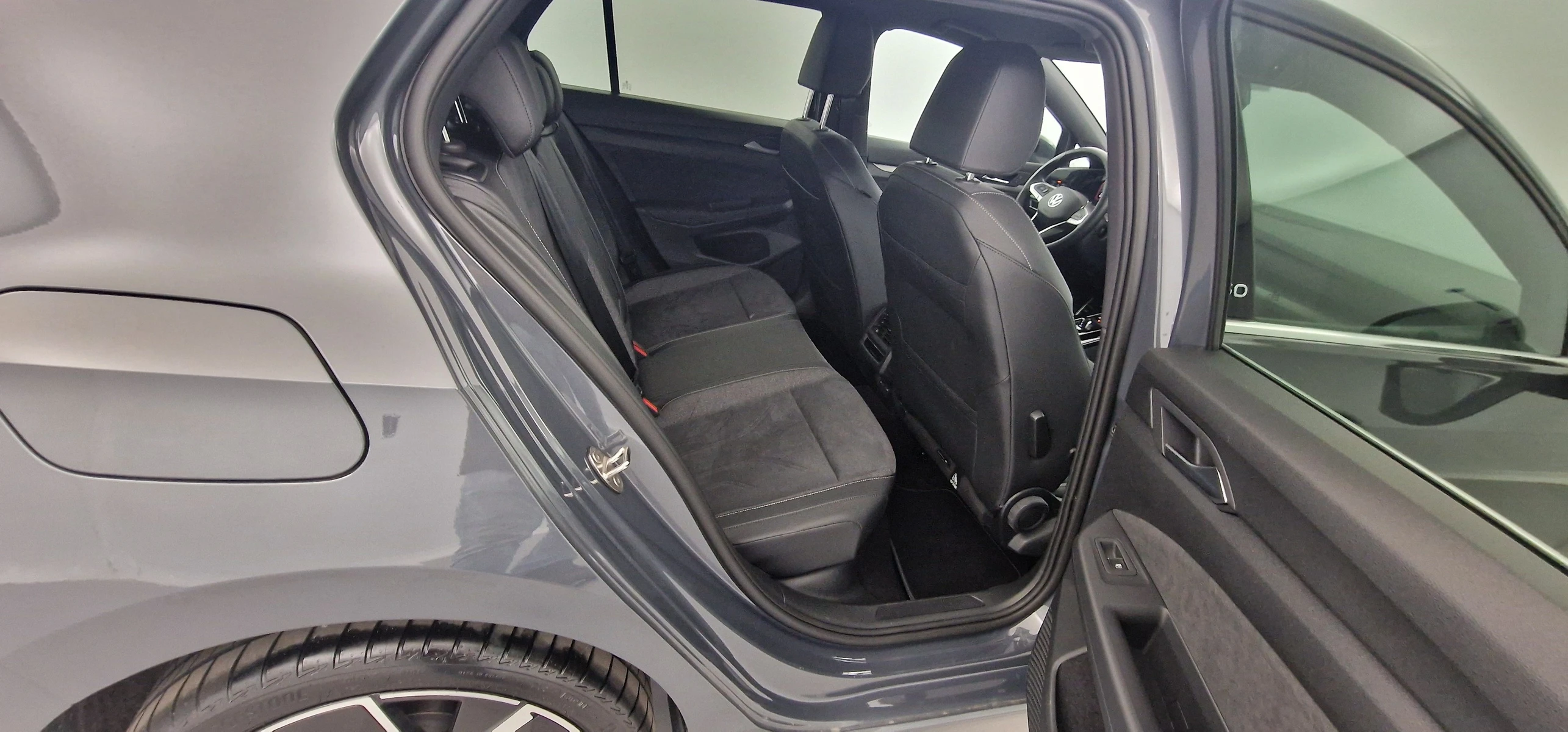 GOLF  23