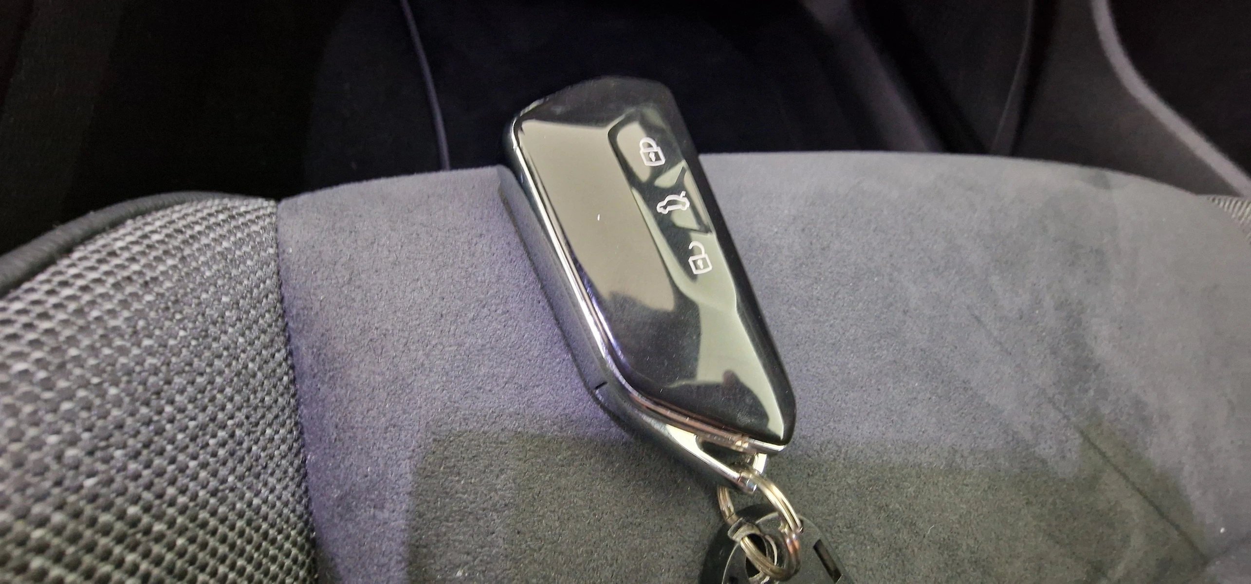 GOLF  33
