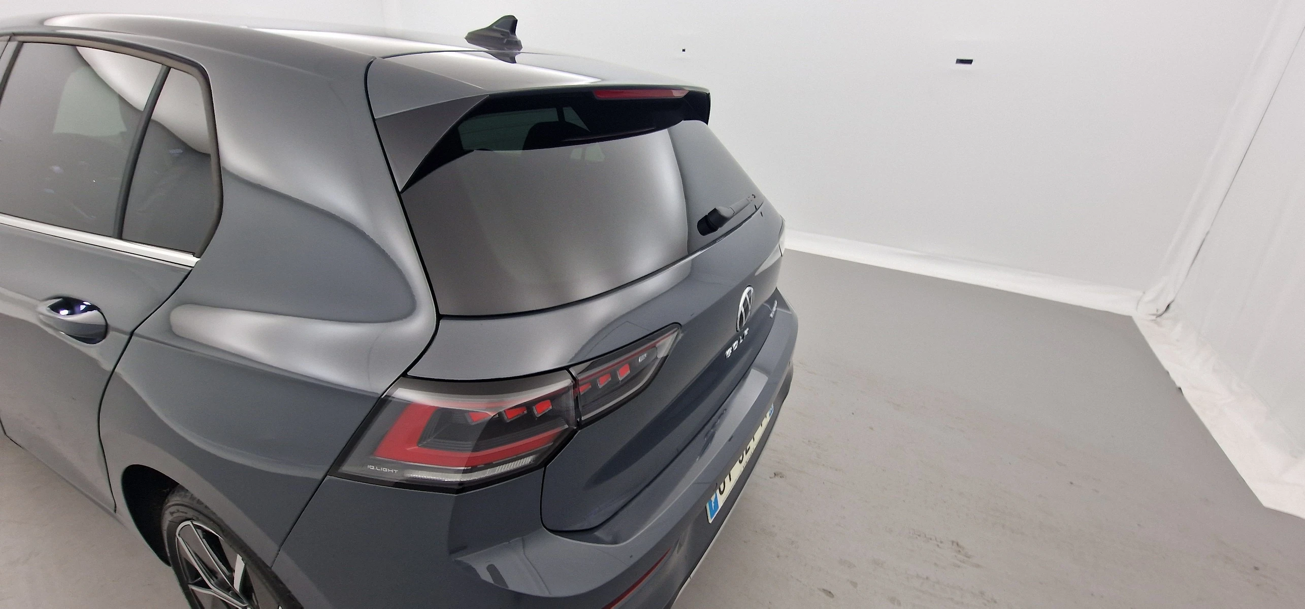 GOLF  28