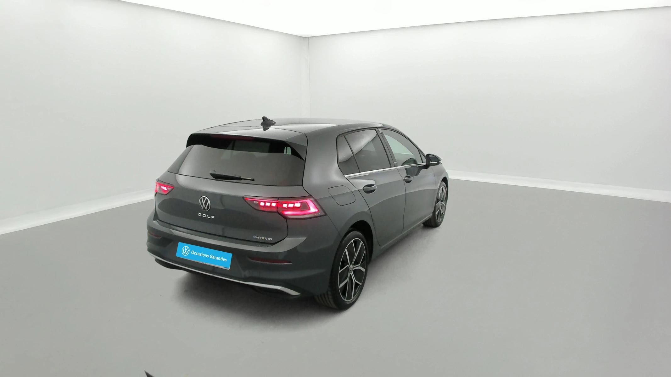 GOLF  5