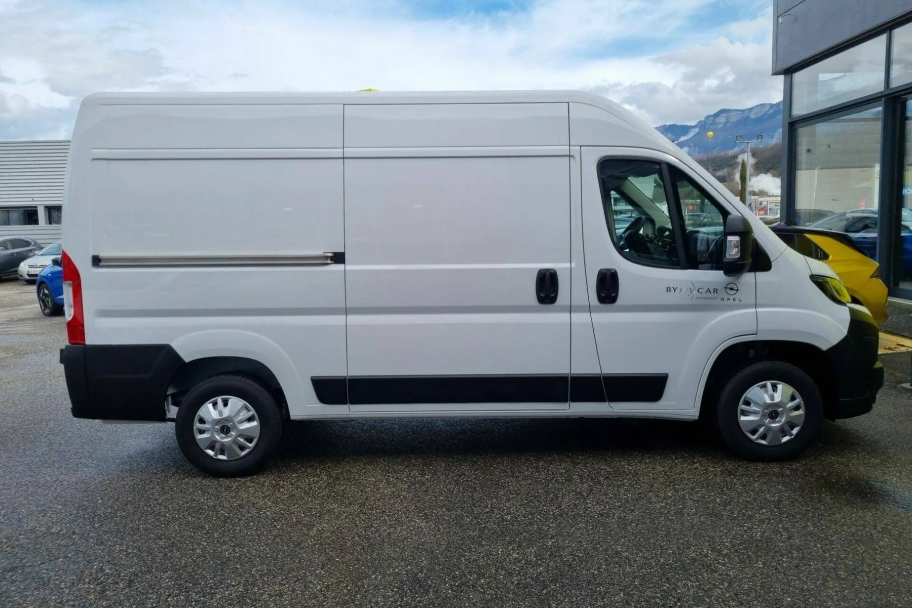 MOVANO  2