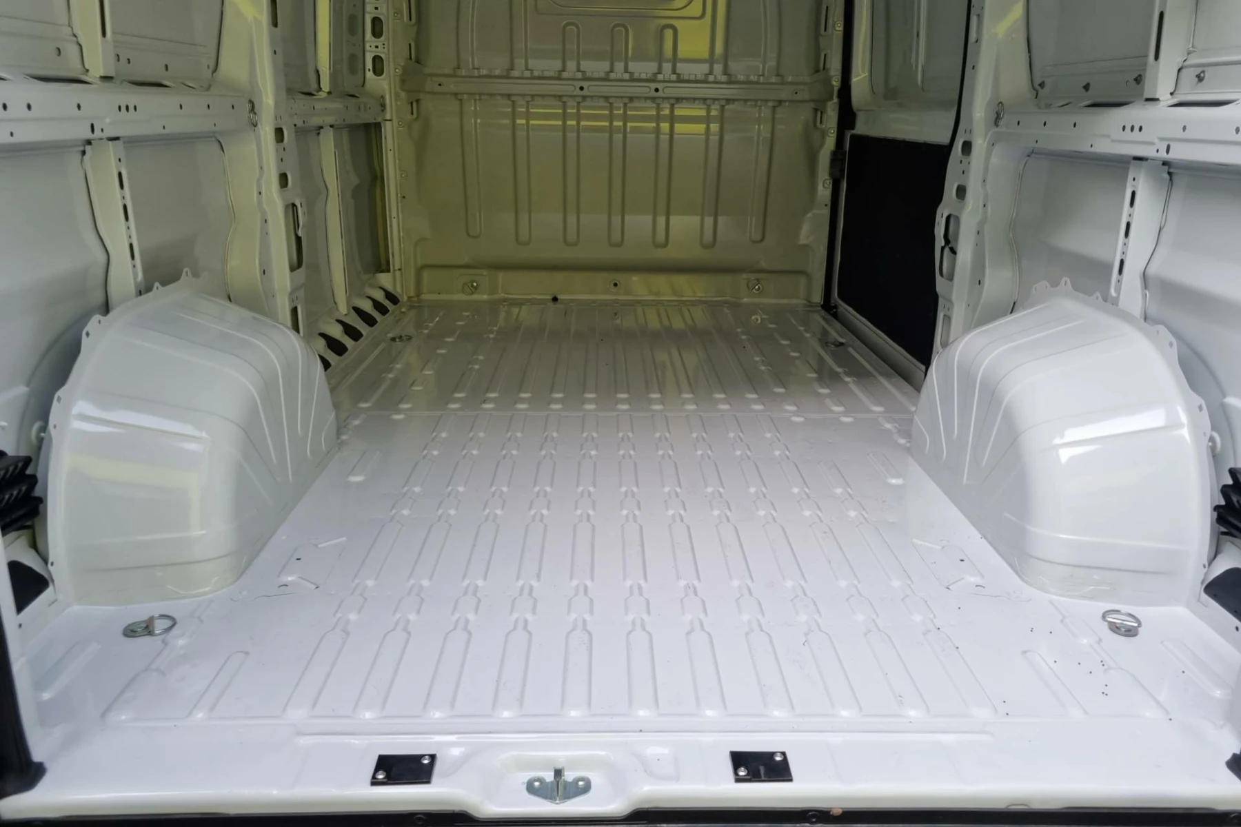 MOVANO  13