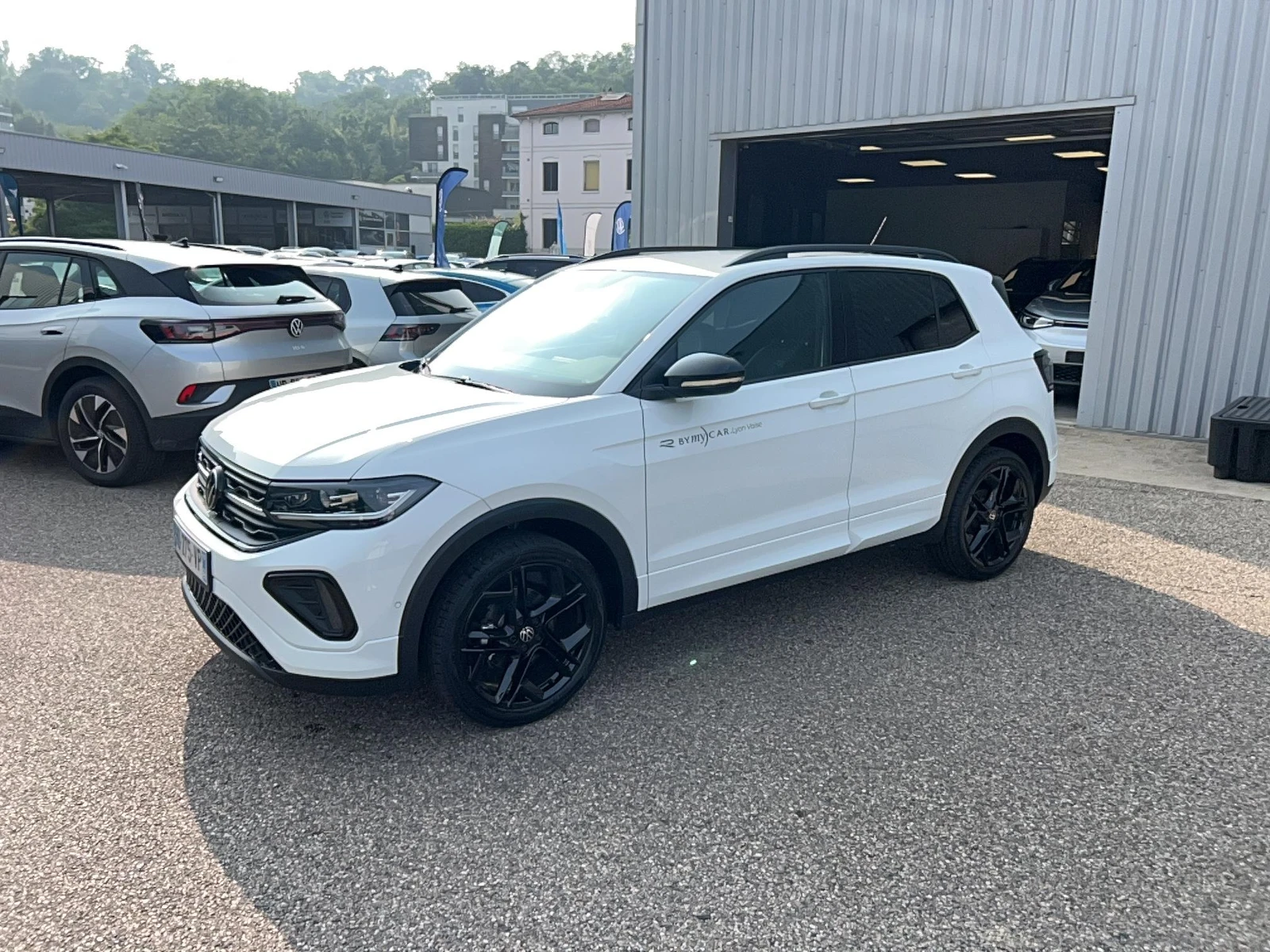 T-CROSS  1