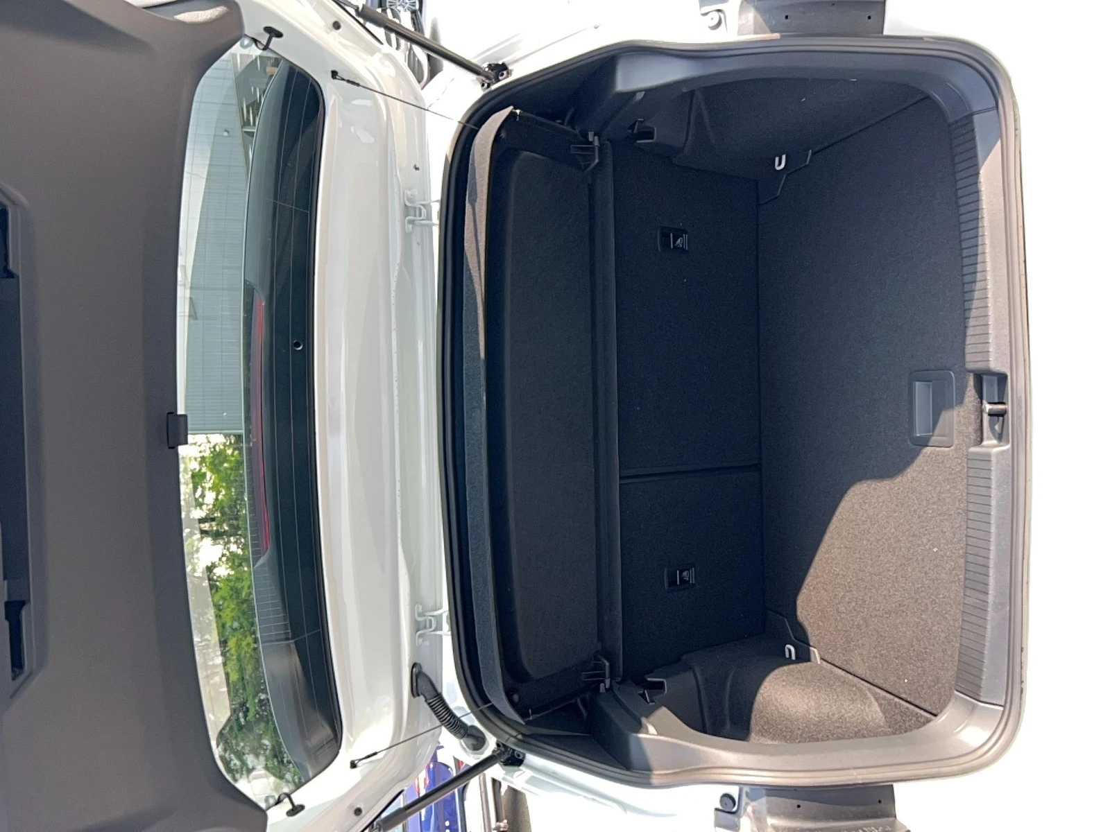 T-CROSS  16