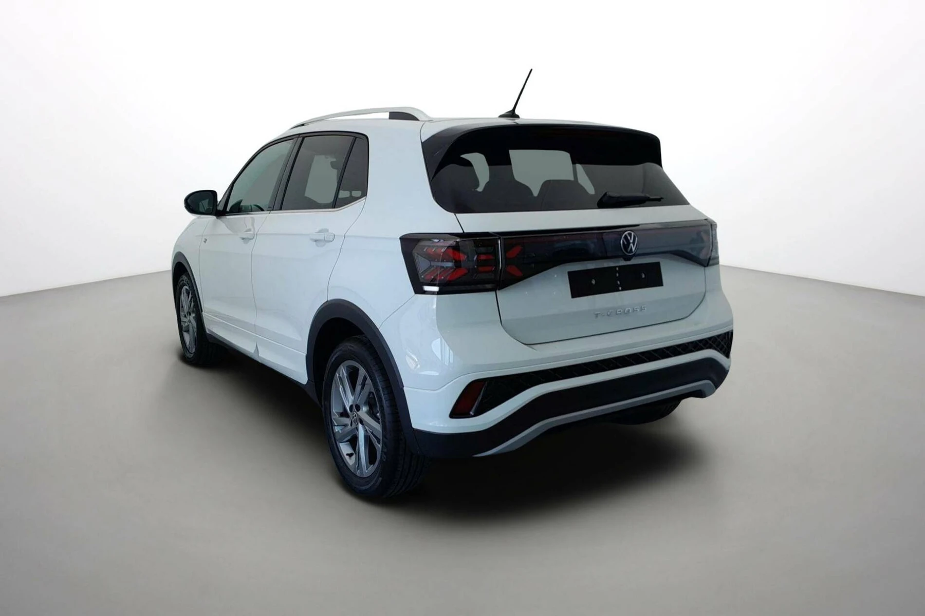 T-CROSS  8