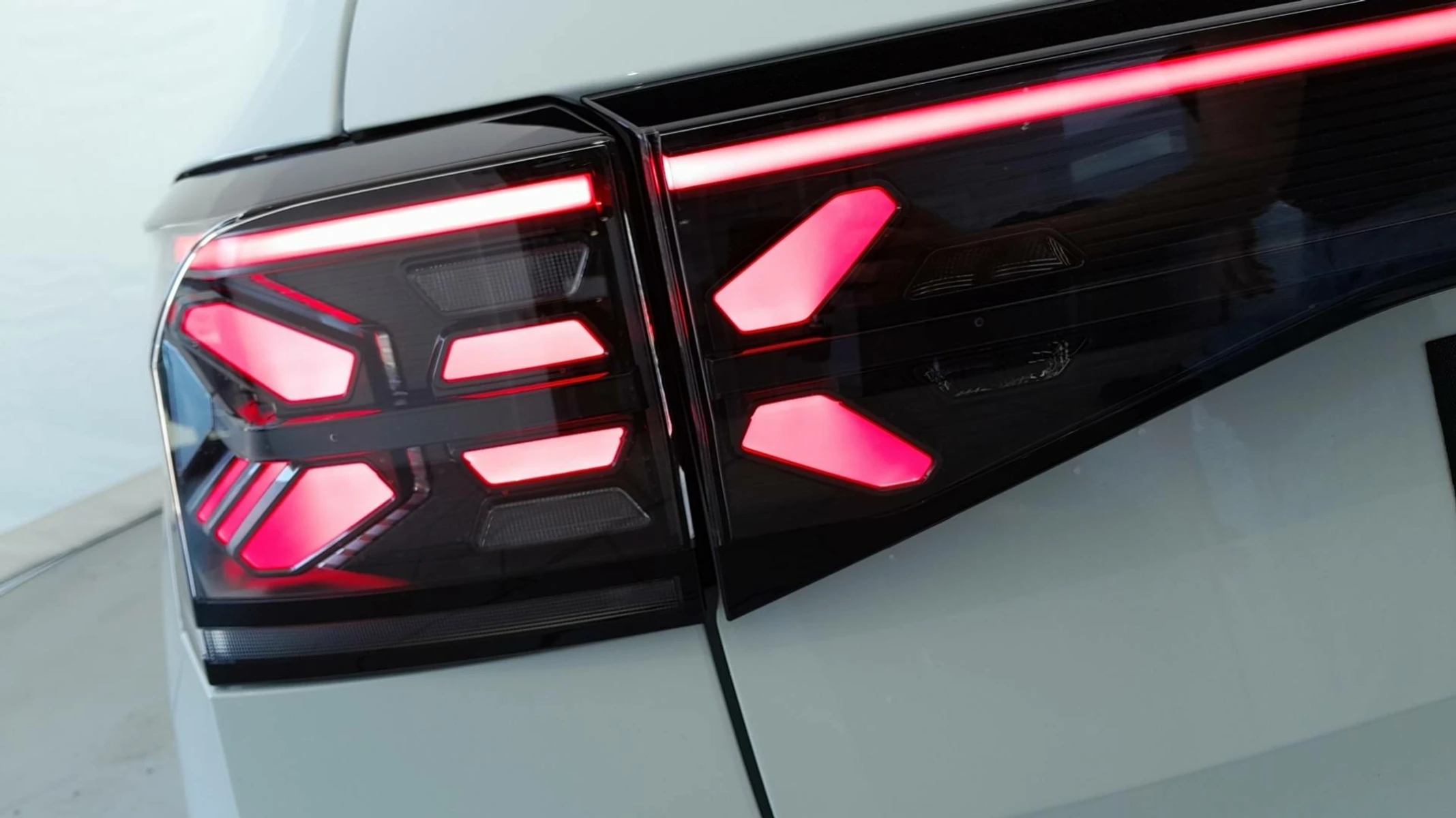 T-CROSS  21