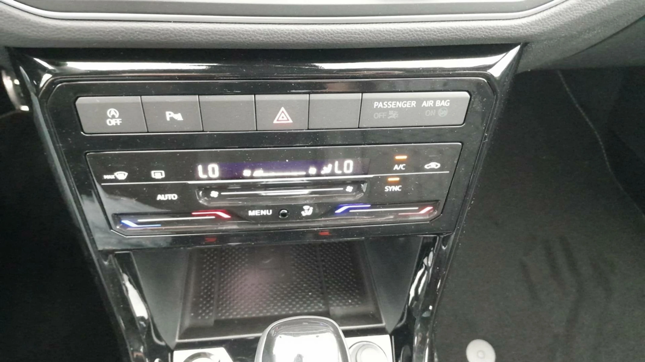T-CROSS  25