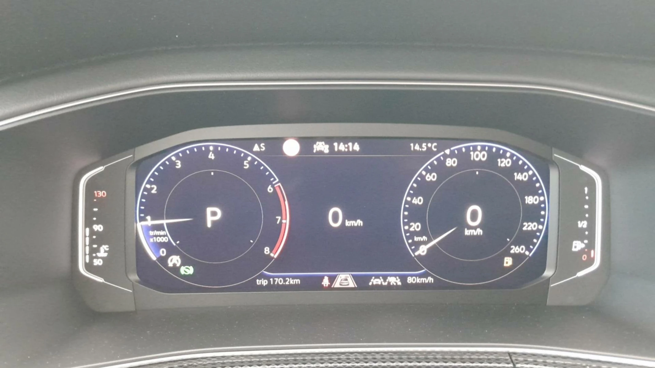 T-CROSS  28
