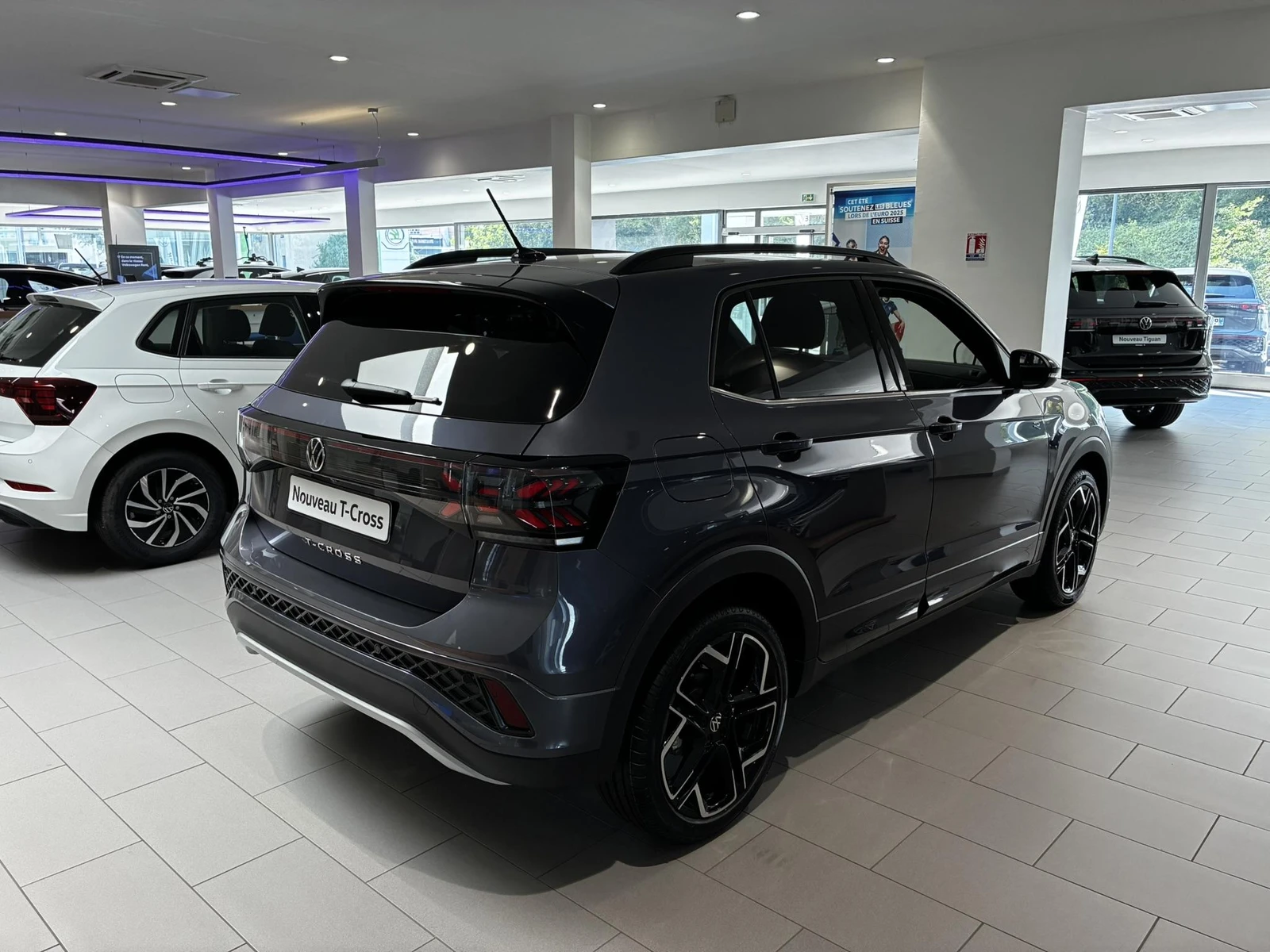 T-CROSS  4