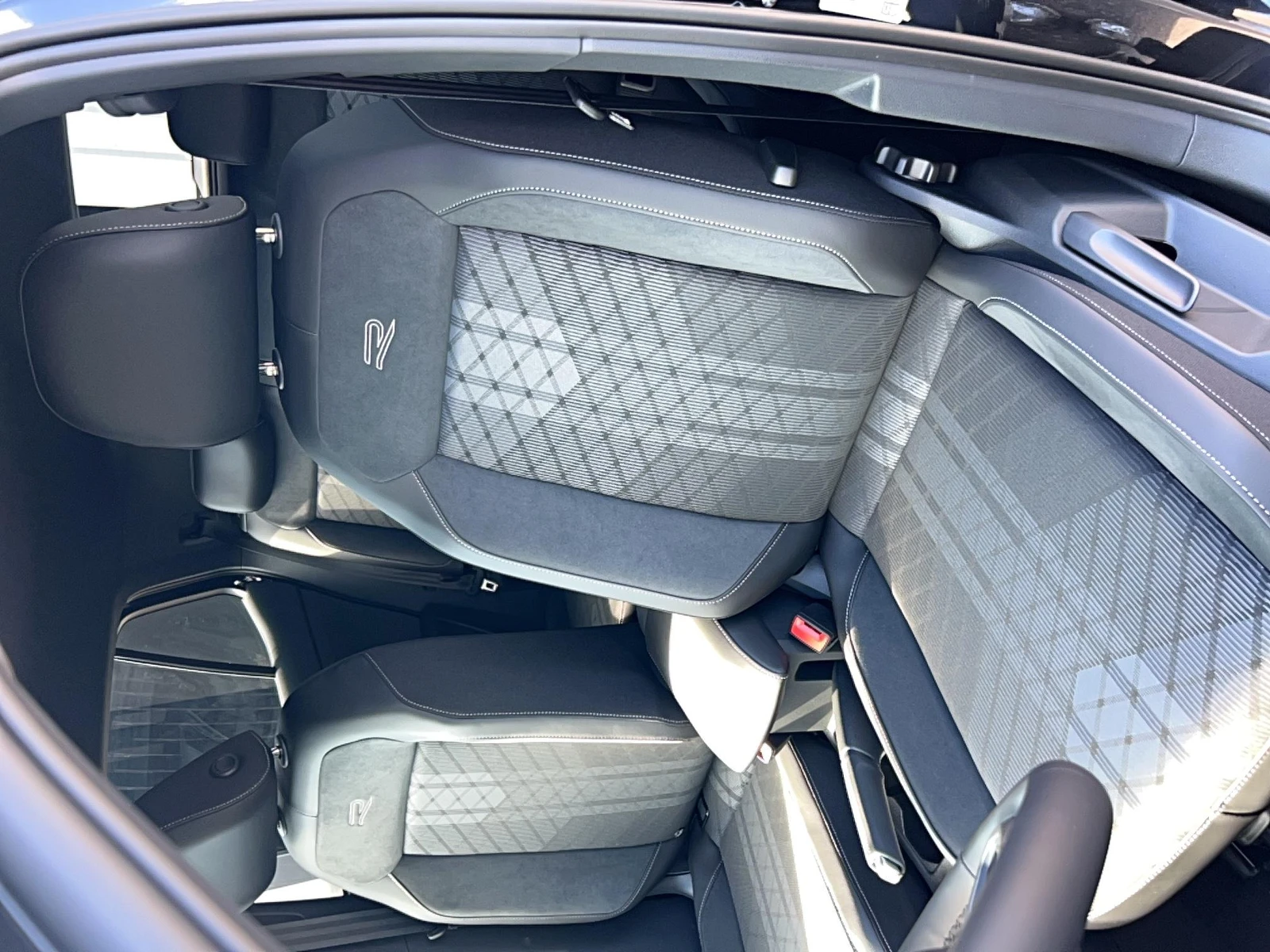 T-CROSS  12