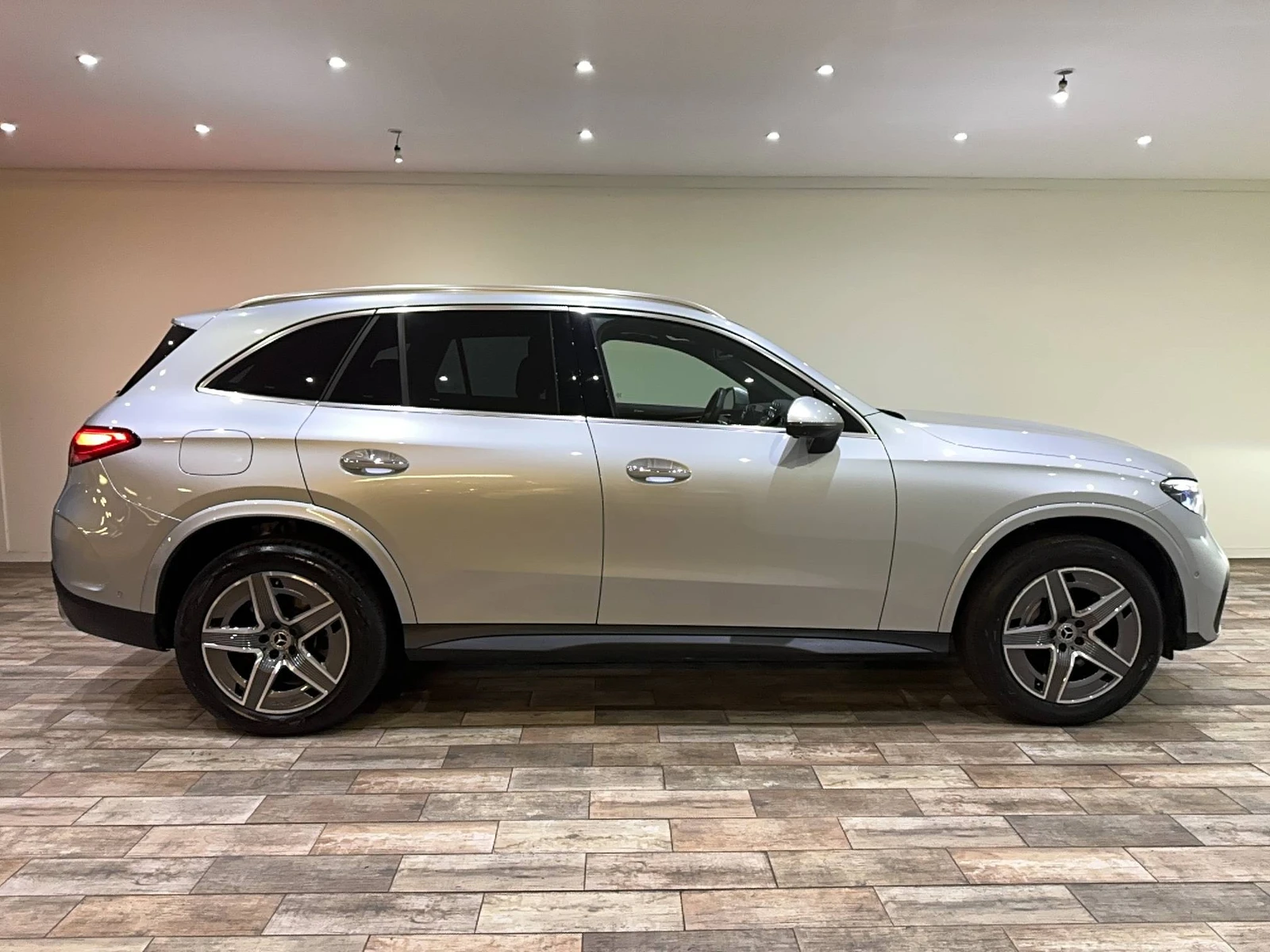 GLC  5