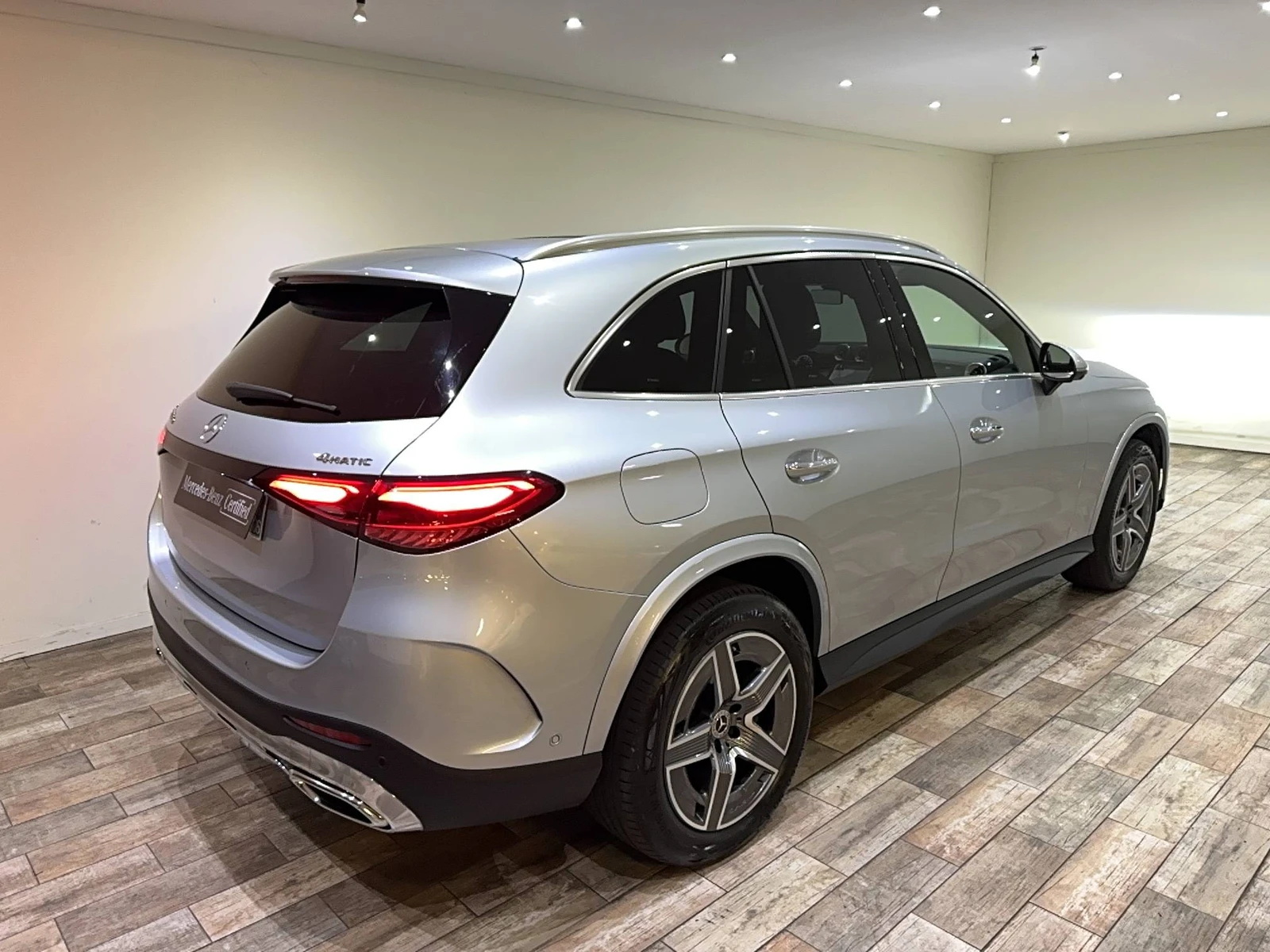 GLC  4
