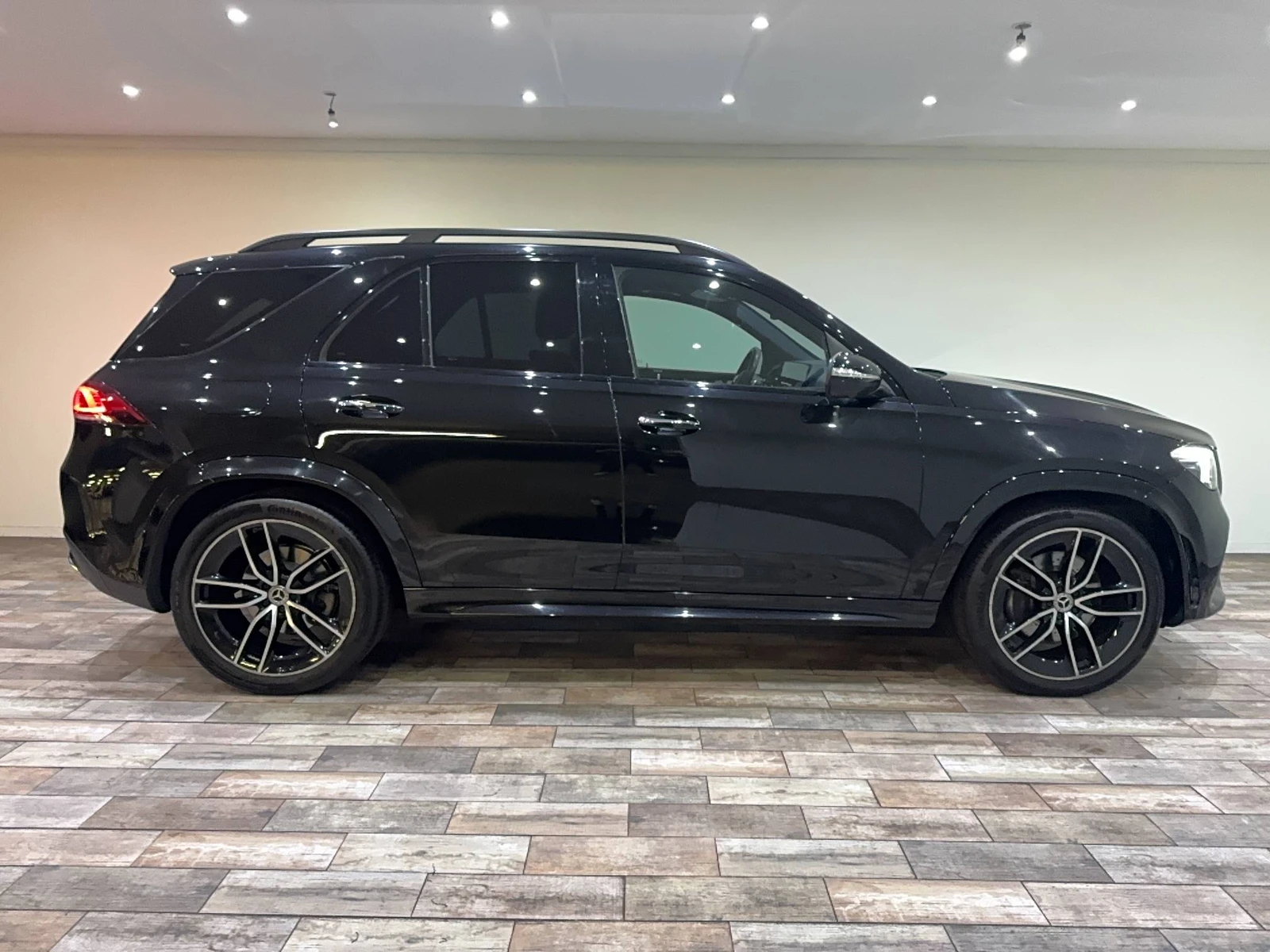 GLE  5