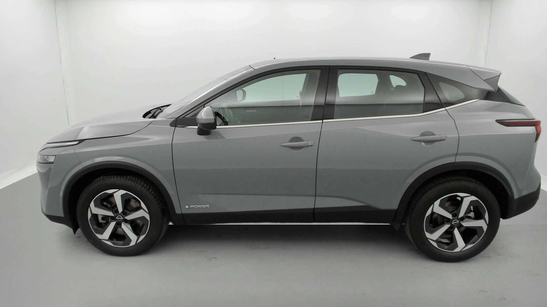 QASHQAI  18