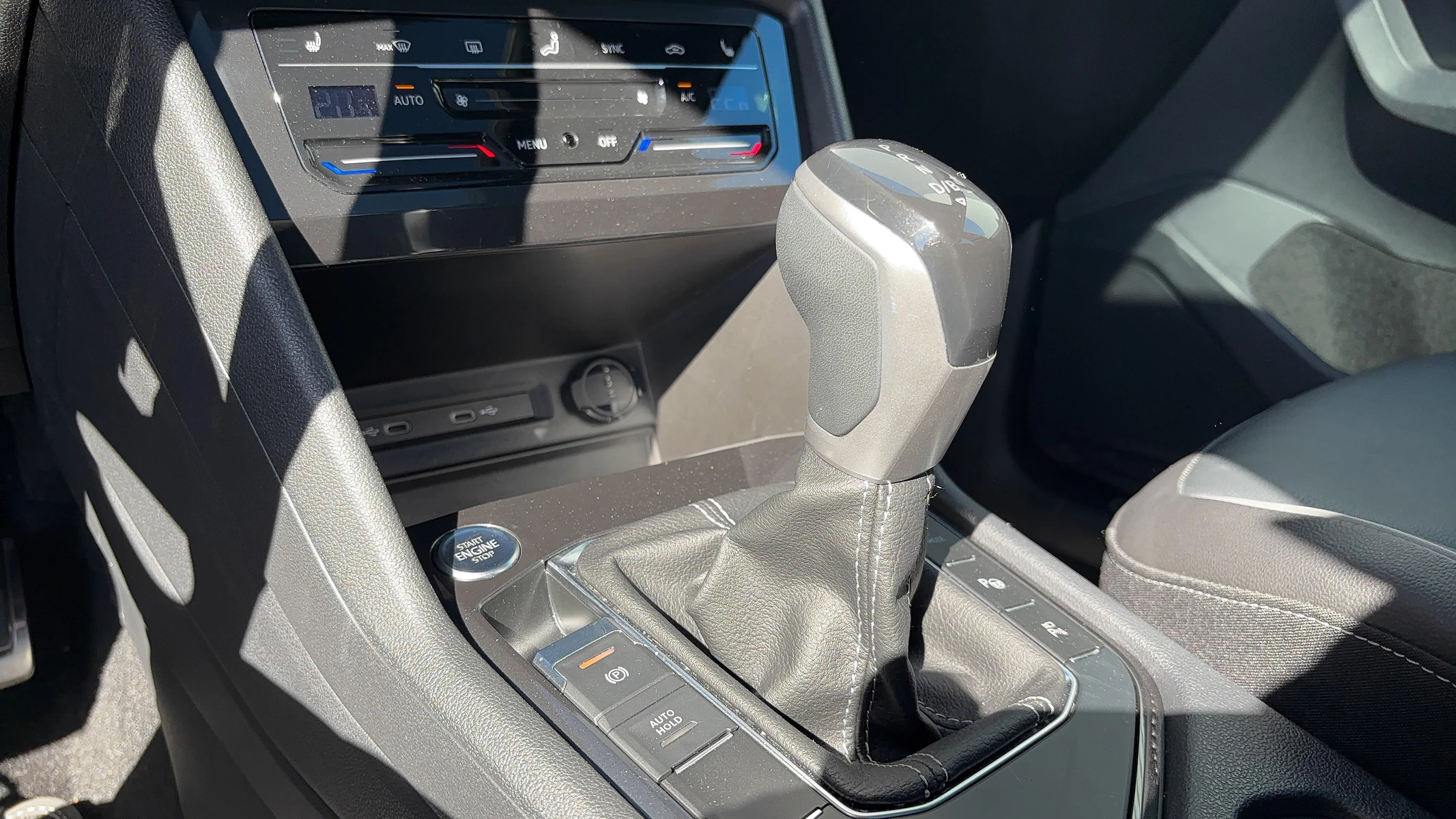TIGUAN  12