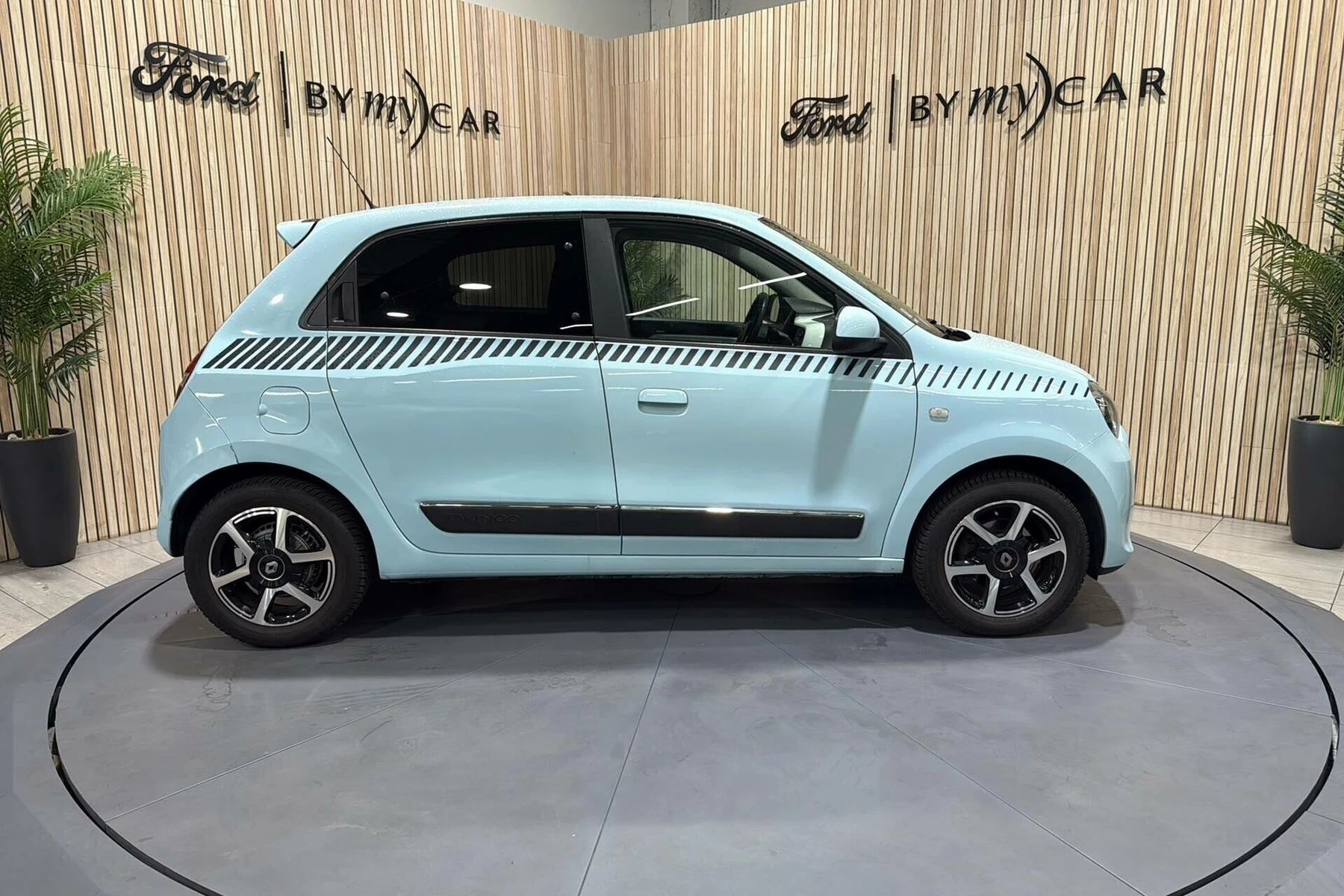 TWINGO  6