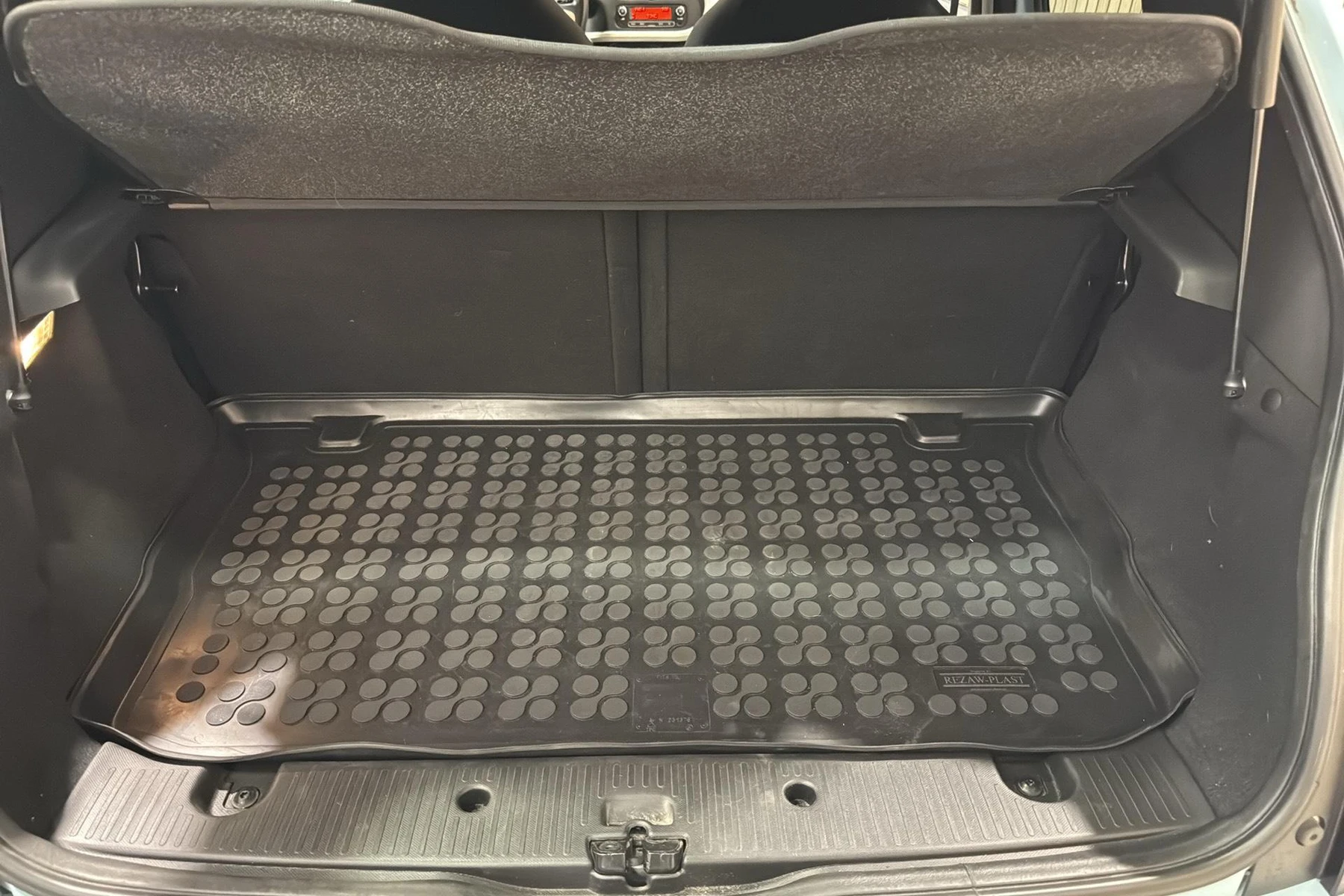 TWINGO  18