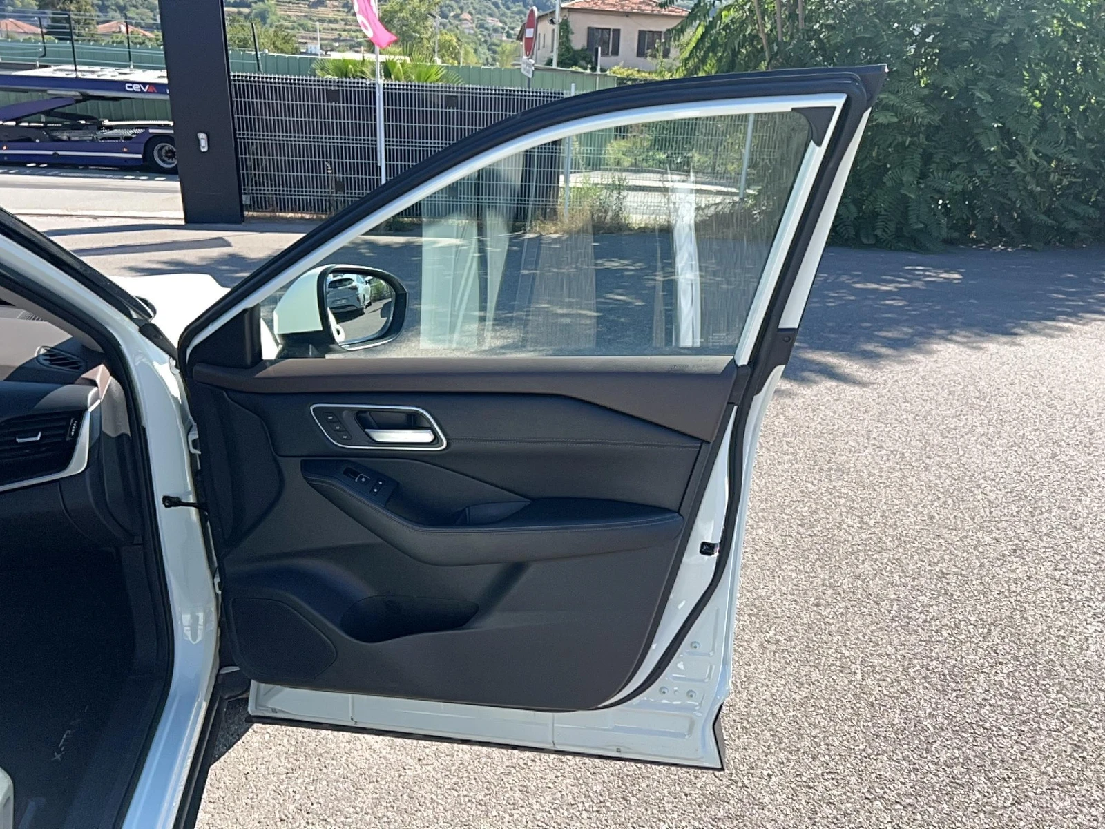 X-TRAIL  27