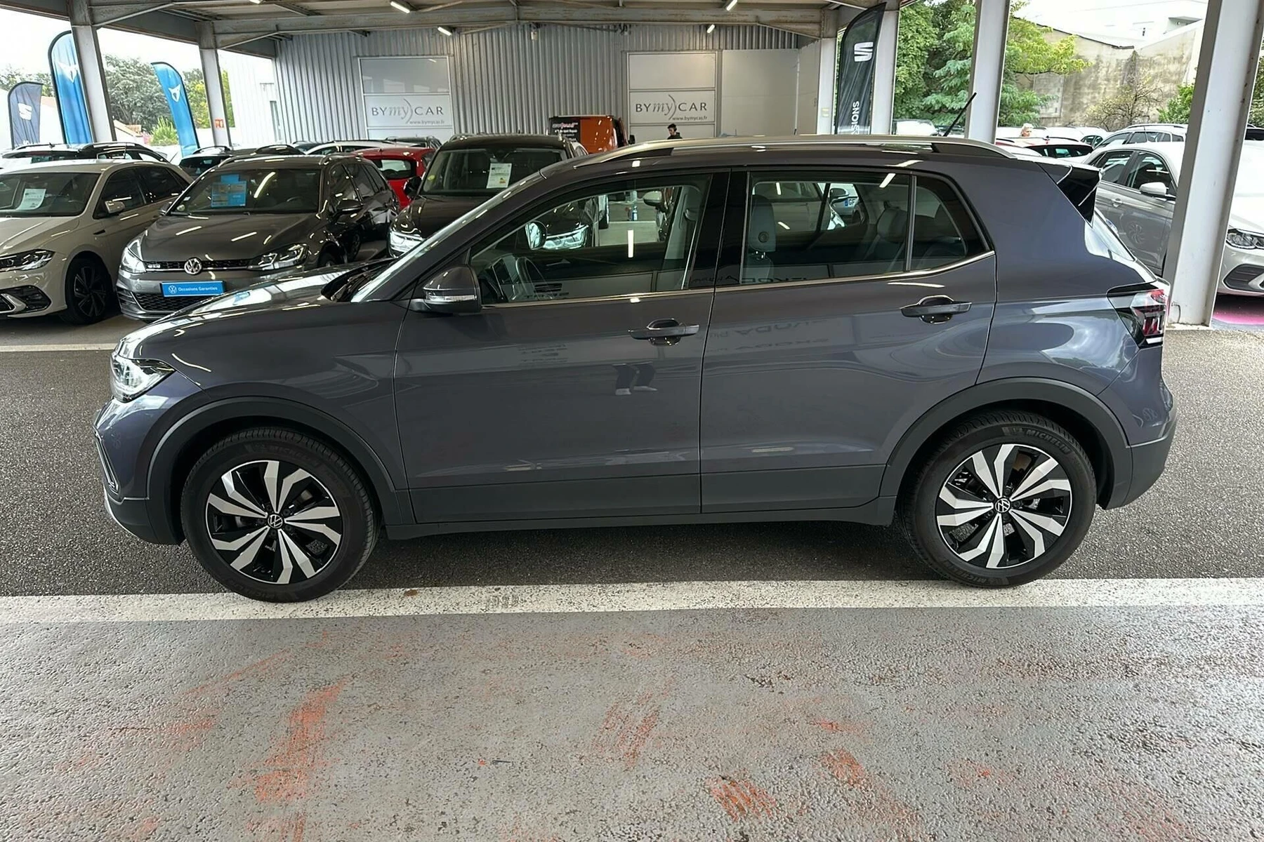 T-CROSS  2