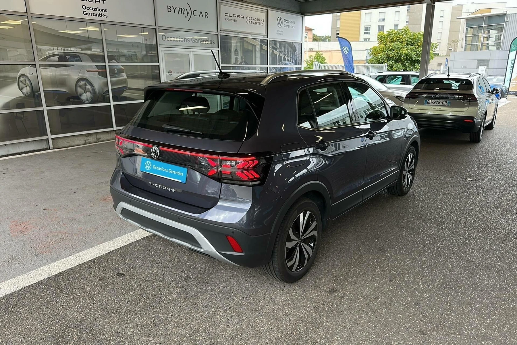 T-CROSS  5