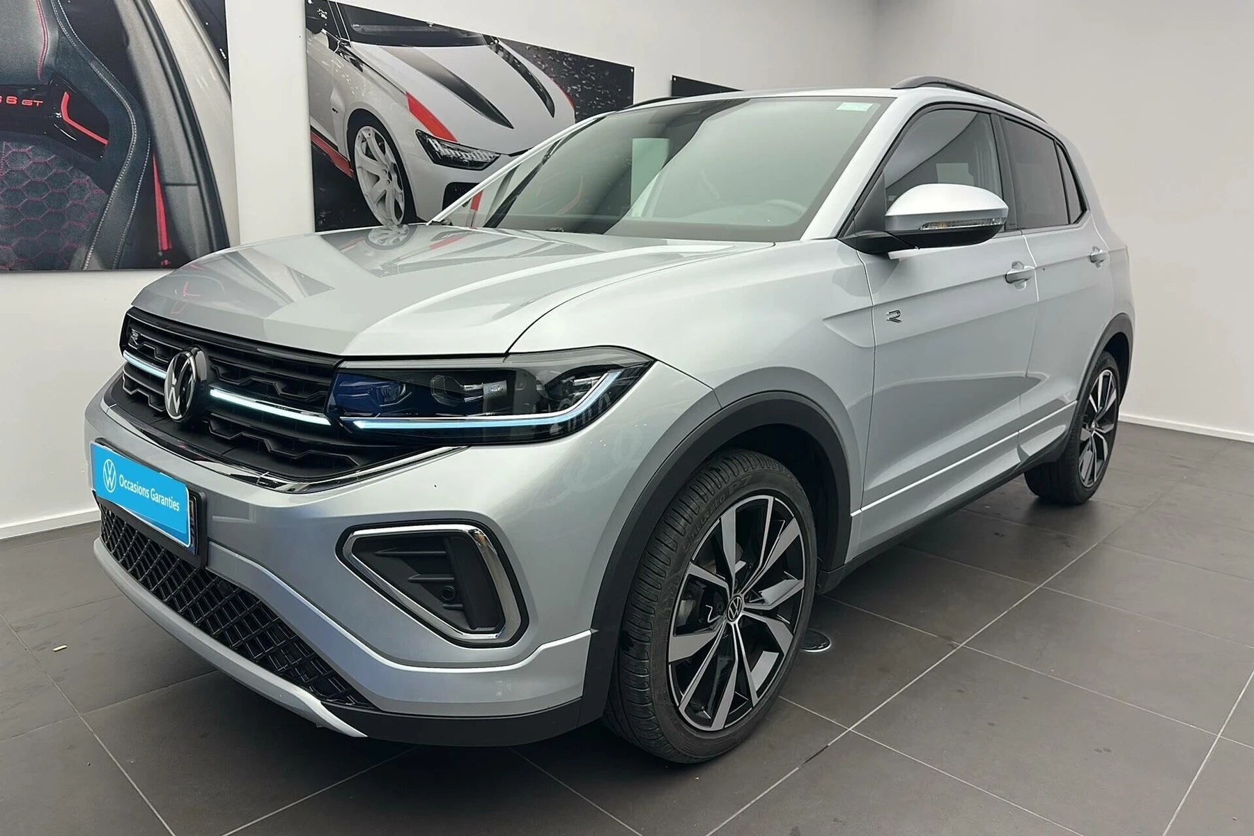 T-CROSS  1