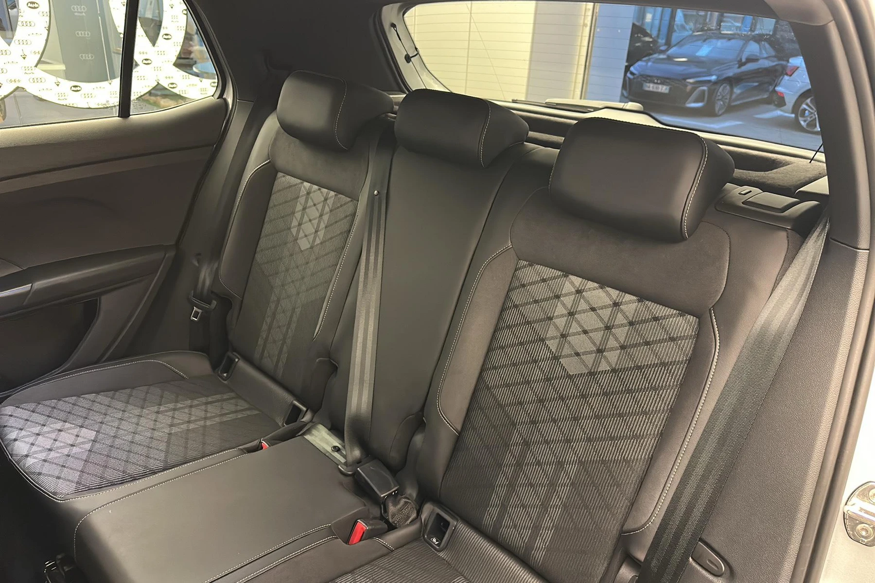 T-CROSS  12