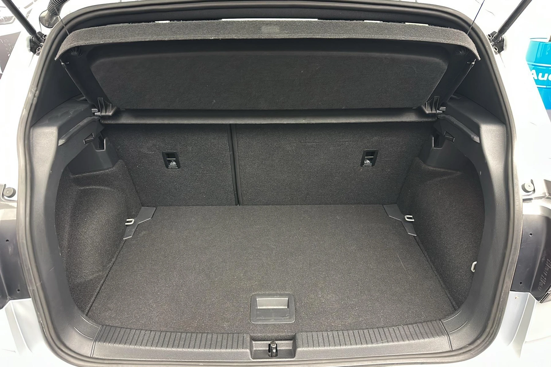 T-CROSS  13