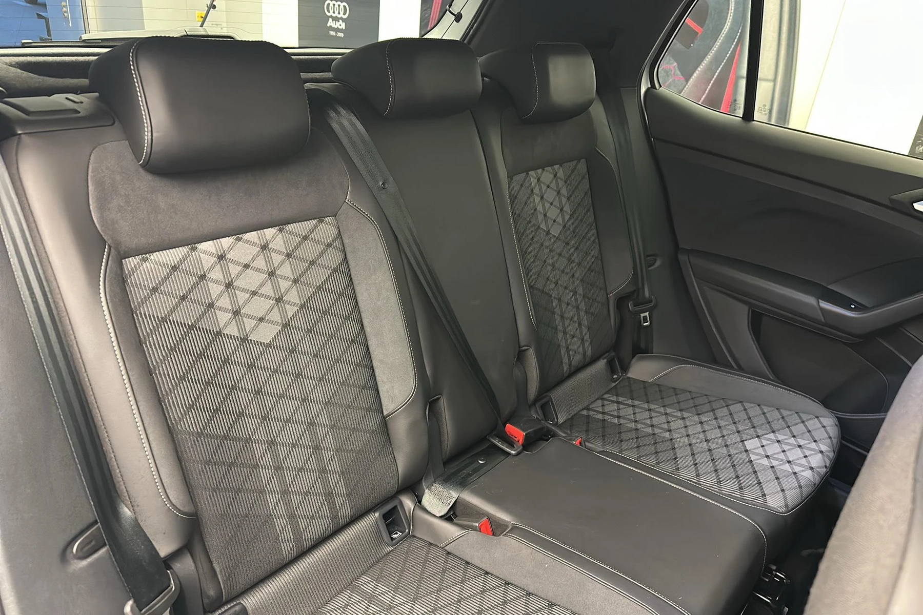 T-CROSS  15